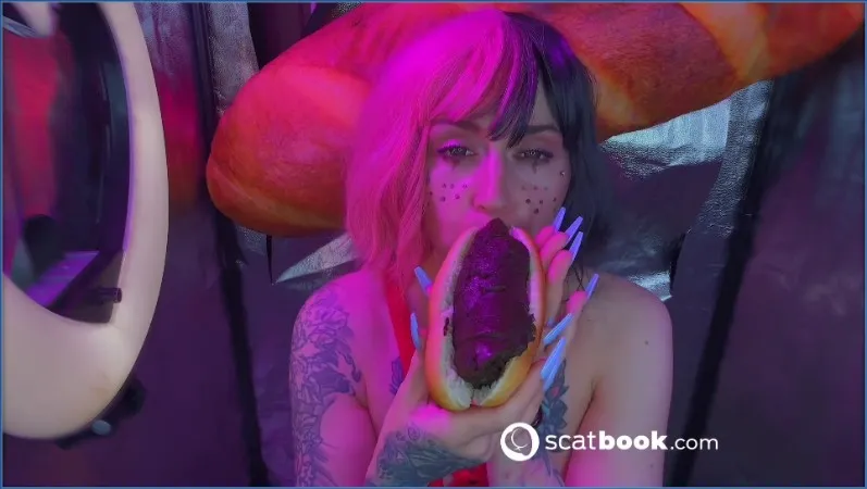 Sweet Betty Parlour przygotowuje sobie kanapkę z własnej kupy - wideo scat na GownoHub