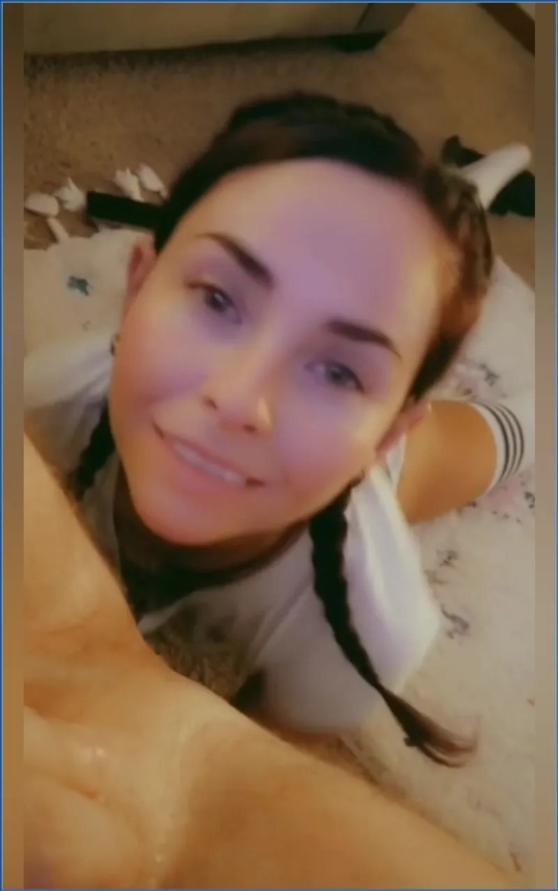 LilbuttLex czci odbyt swojego Mastera jezykiem - wideo scat na GownoHub