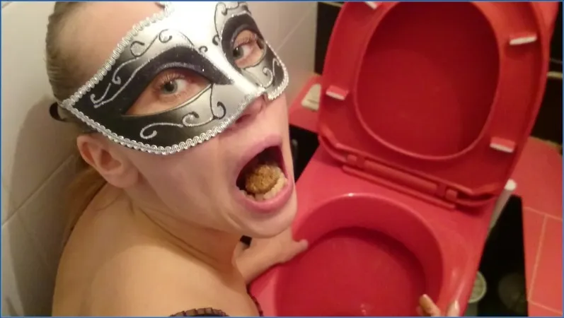 Brown Wife wylizuje brudną muszlę klozetową - wideo scat na GownoHub