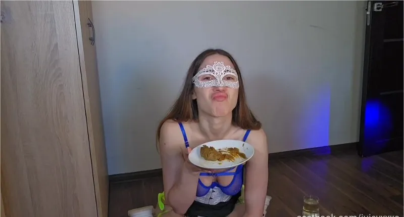 Juicy XXXO łączy kupę z mokrą zabawą w złoty deszcz - wideo scat na GownoHub
