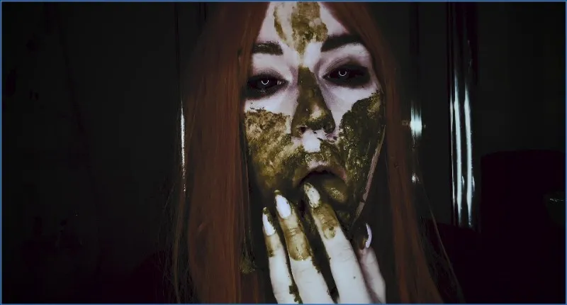 SweetBettyParlour jako anioł z brudnym kałowym show solo - wideo scat na GownoHub