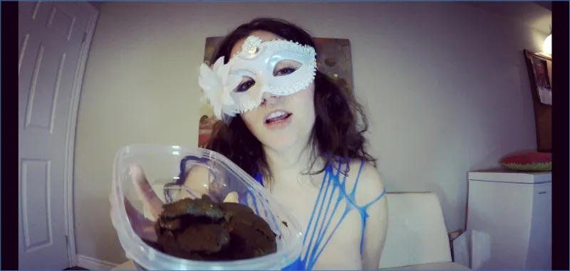 Love Rachelle nakarmiła już setki fanów - ponad 1000 kup na koncie - wideo scat na GownoHub