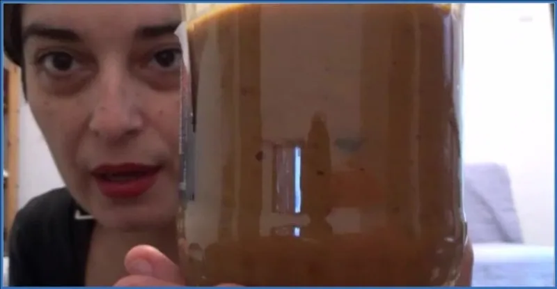 Mistress Roberta forces her toilet slave to eat a full bowl of her feces in POV - wideo scat na GownoHub